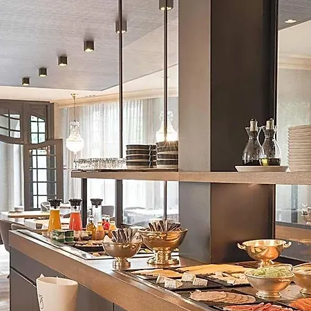 Britannia Otel 4*
