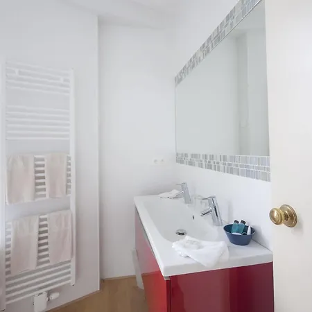 Britannia Hotel 4*