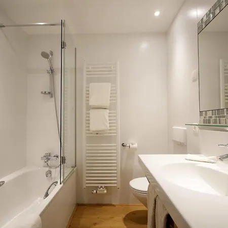 Britannia Ξενοδοχείο 4*